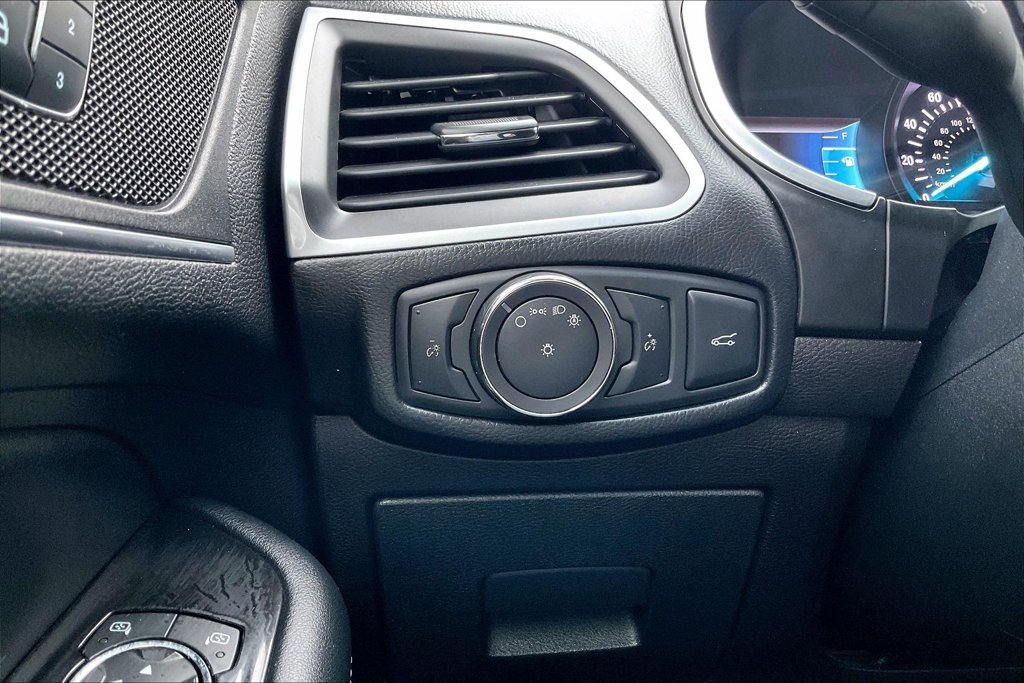 Used 2016 Gray Ford Titanium image 37