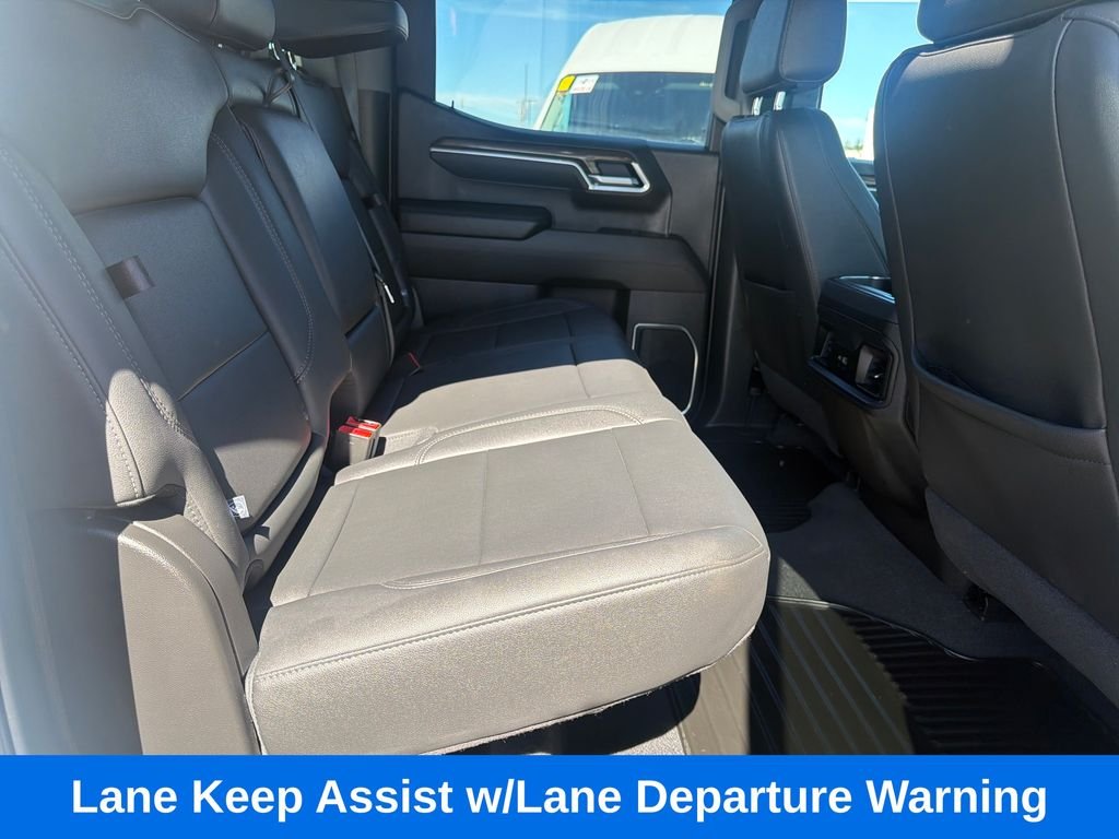Used 2025 White Chevrolet RST image 28