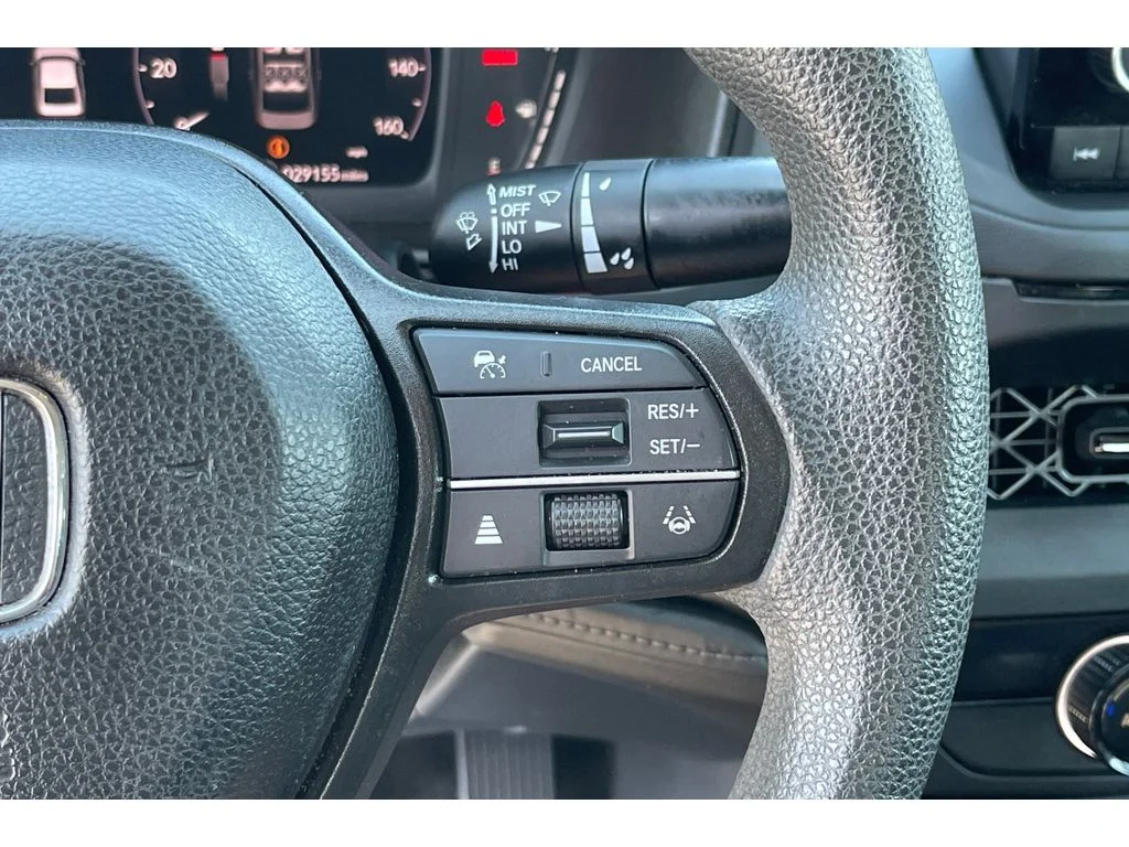 Used 2024 Platinum White Pearl Honda LX image 34