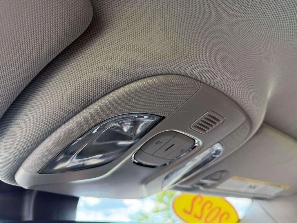 Used 2022 White Jeep Trailhawk image 28