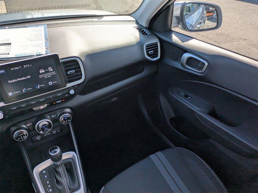 New 2026 Silver Hyundai SEL image 17