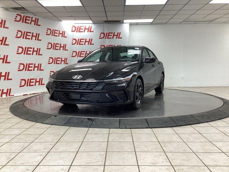 New 2026 Black Hyundai SEL Sport image 3