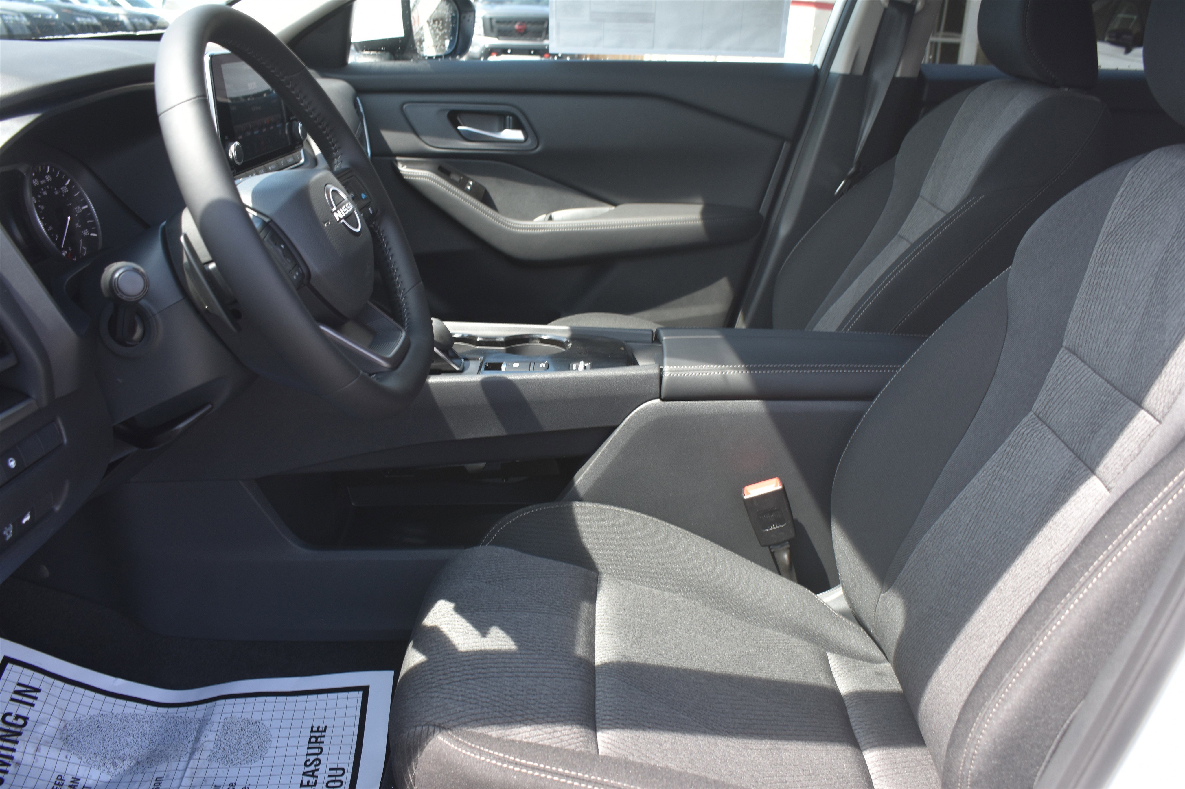 New 2026 Everest White Pearl TriCoat Nissan SV image 13