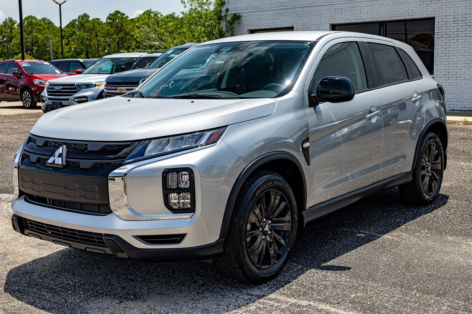 2026 Mitsubishi Outlander Sport 2.0 LE AWC CVT's photo