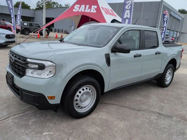 Used 2024 Green Ford XL image 8