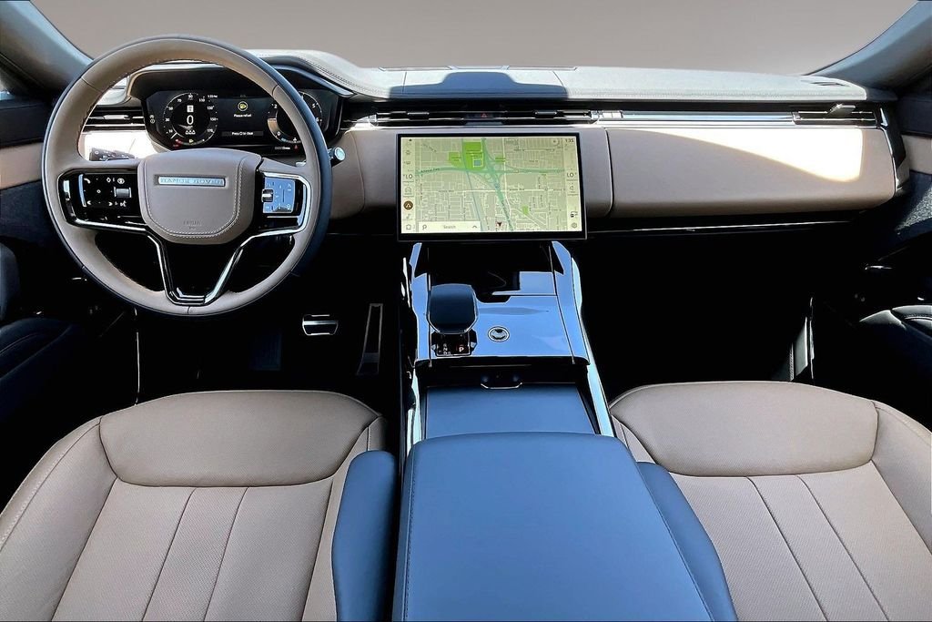 New 2026 VARESINE BLUE Land Rover Dynamic SE image 5