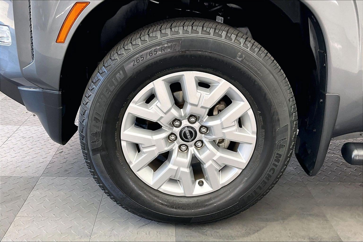 Used 2023 Gun Metallic Nissan SV image 8