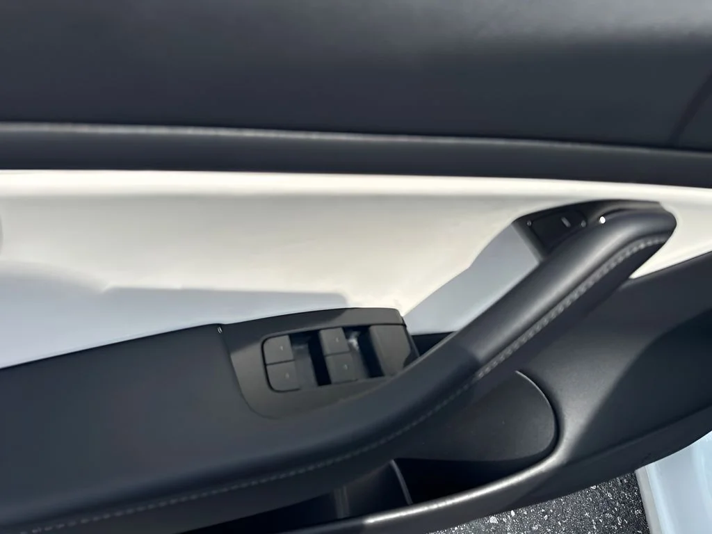 Used 2020 White Tesla Long Range image 21