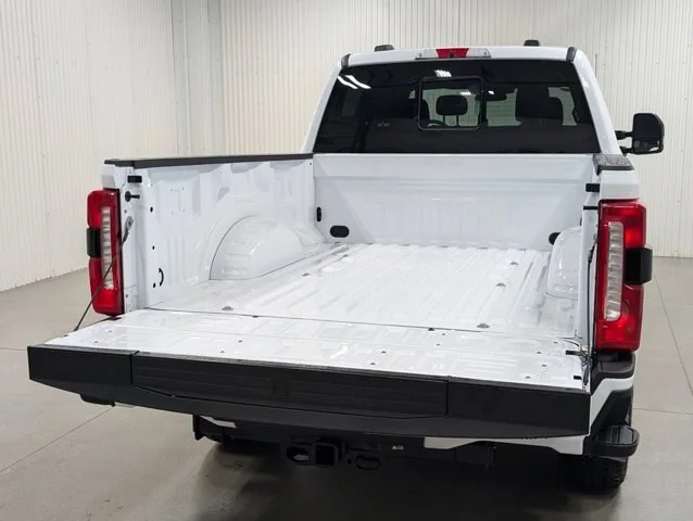 New 2026 Oxford White Ford F-250® XL image 19