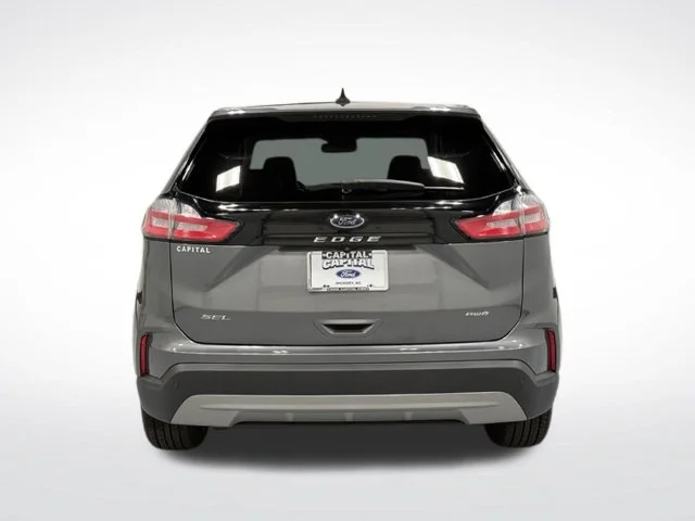 Used 2021 Gray Ford SEL image 9