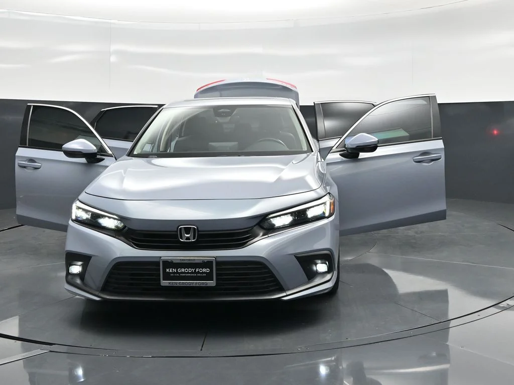 Used 2024 Gray Honda Touring image 32