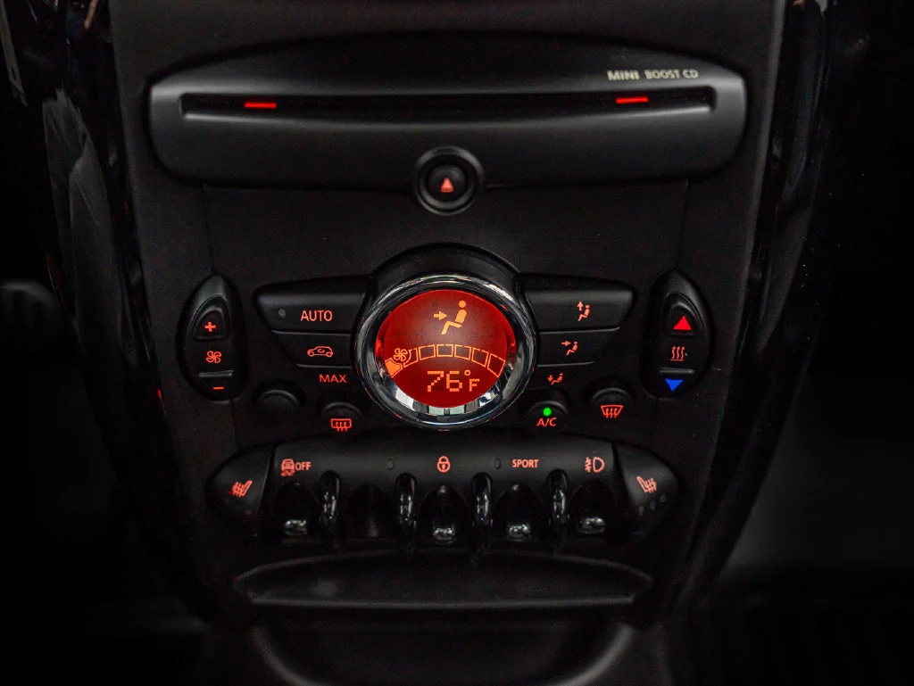 Used 2015 Blazing Red MINI  image 36