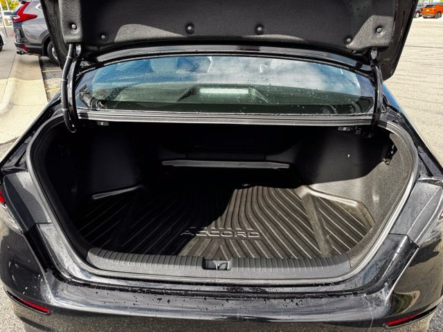 2025 Honda Accord SE - Photo 8
