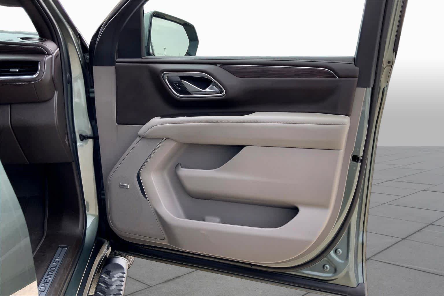 Used 2023 Silver Sage Metallic Chevrolet Z71 image 23