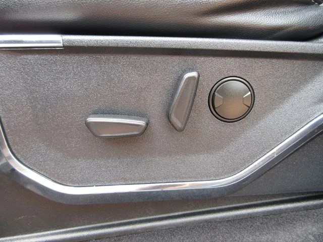 Certified Used 2023 Avalanche Ford Lariat image 12