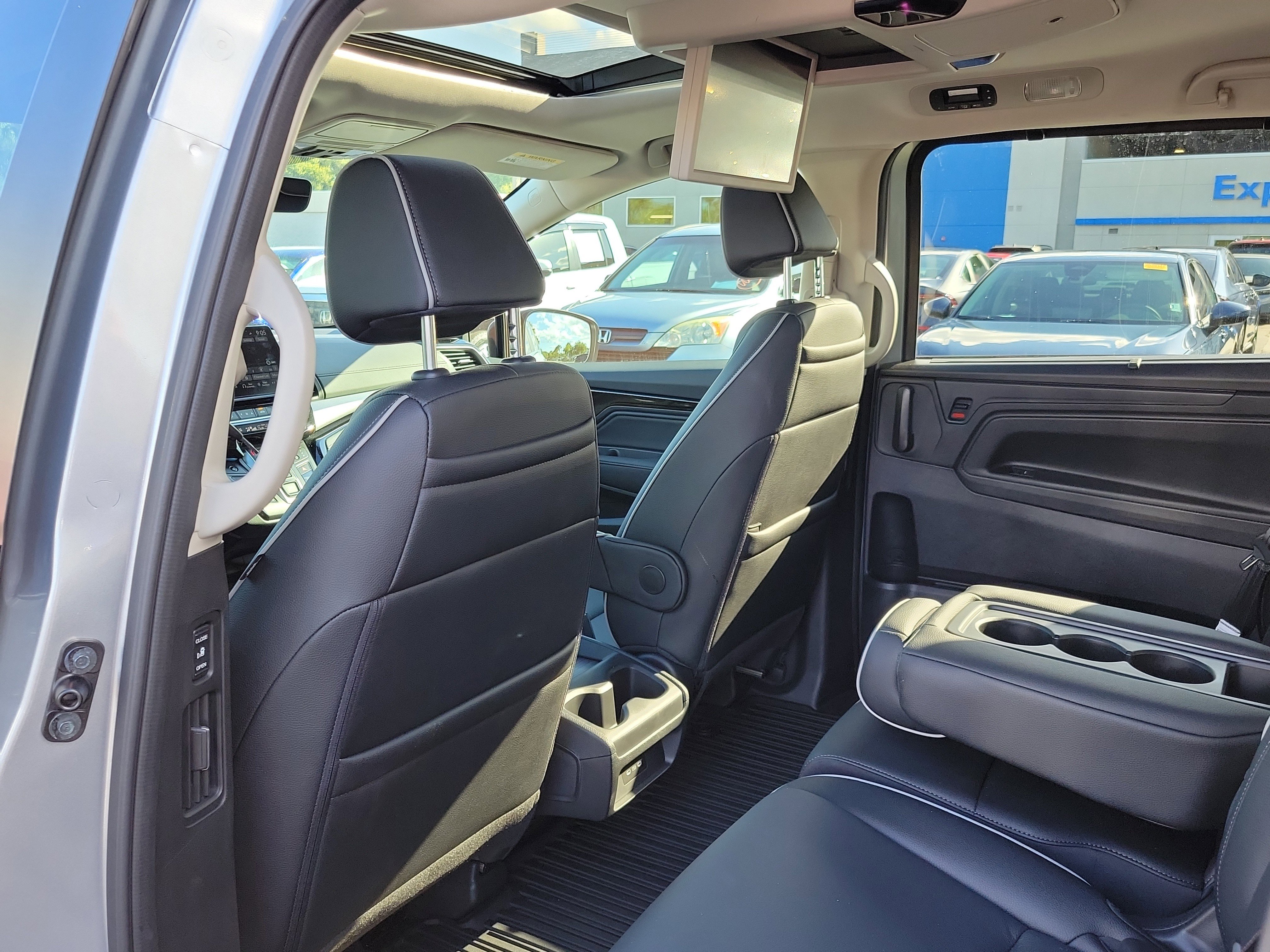2026 Honda Odyssey Touring - Photo 56