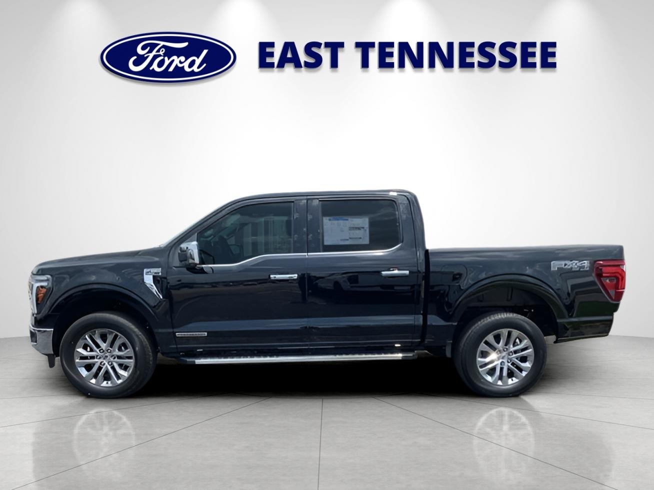 New 2025 Agate Black Metallic Ford Lariat image 6