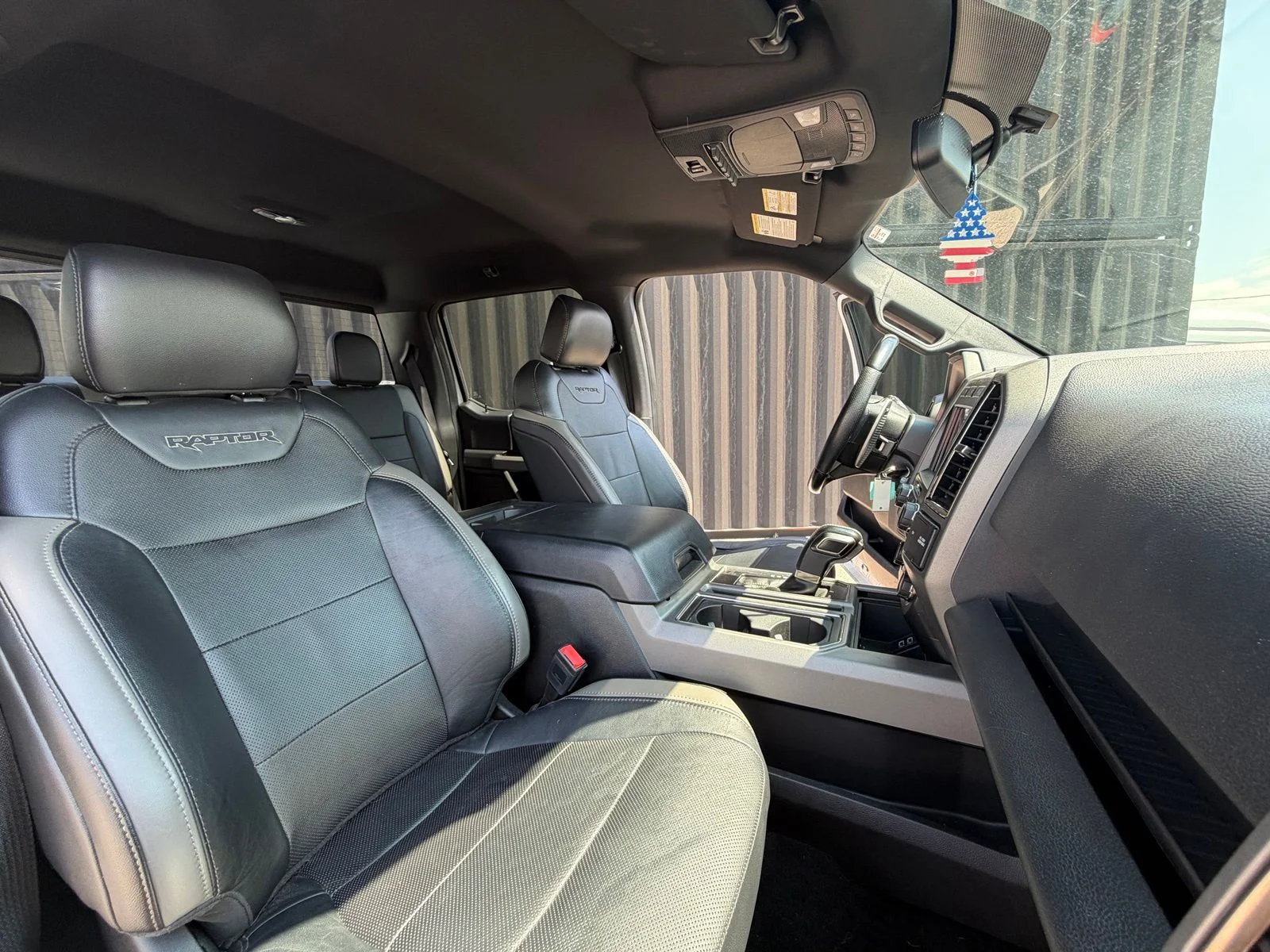 Used 2018 White Ford Raptor image 19