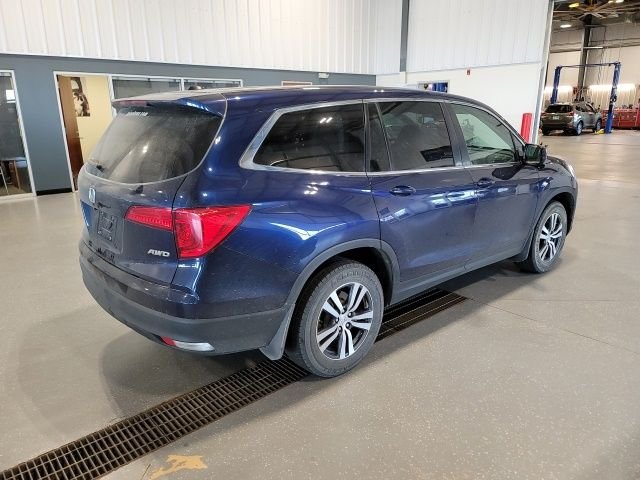 Used 2018  Honda EX image 7