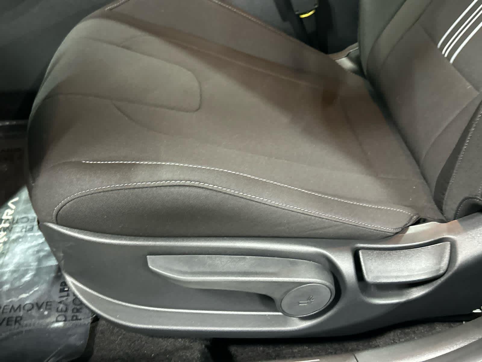 2026 Hyundai Elantra SEL - Photo 25