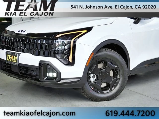New 2026 White Kia X-Pro Prestige image 3