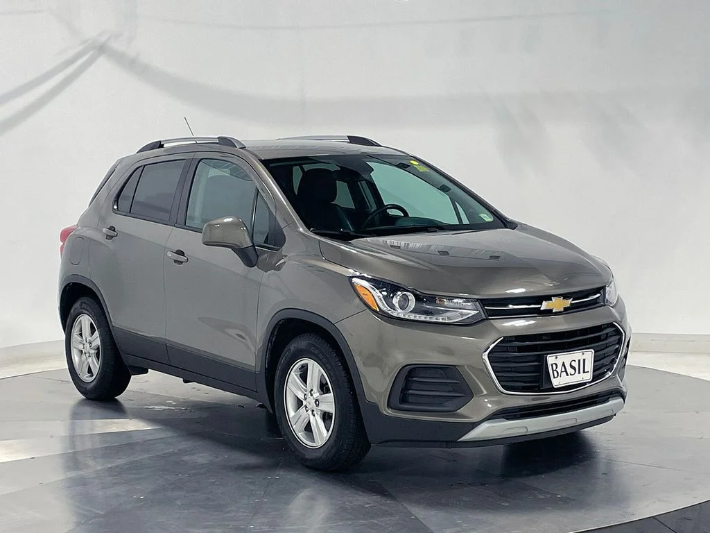 Used 2021 Gray Chevrolet LT image 38