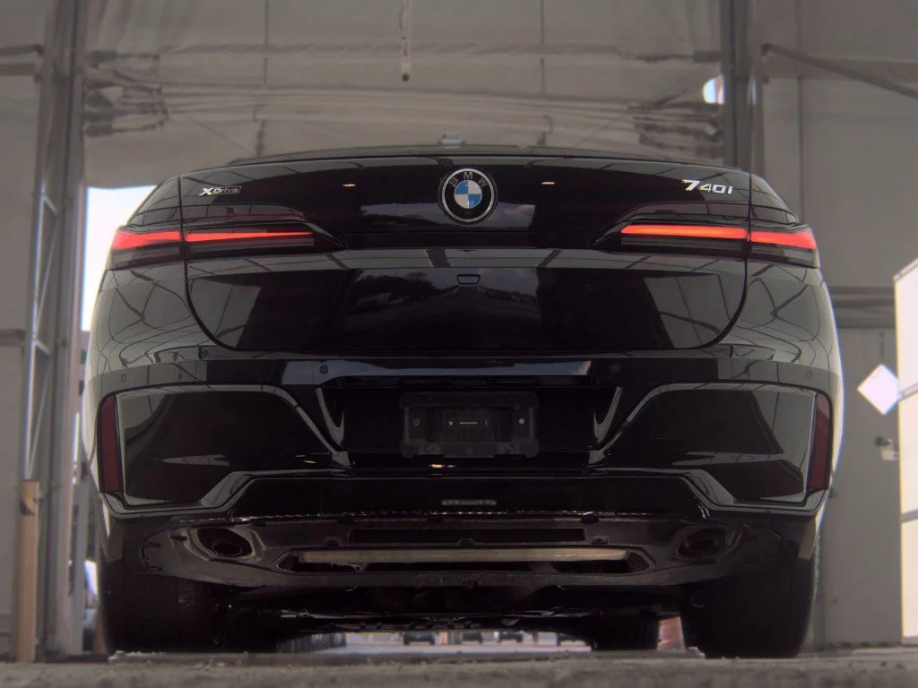 Used 2025 Black BMW 740i xDrive image 7