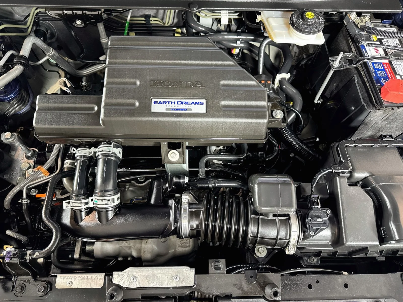 Used 2018 Obsidian Blue Pearl Honda Touring image 29
