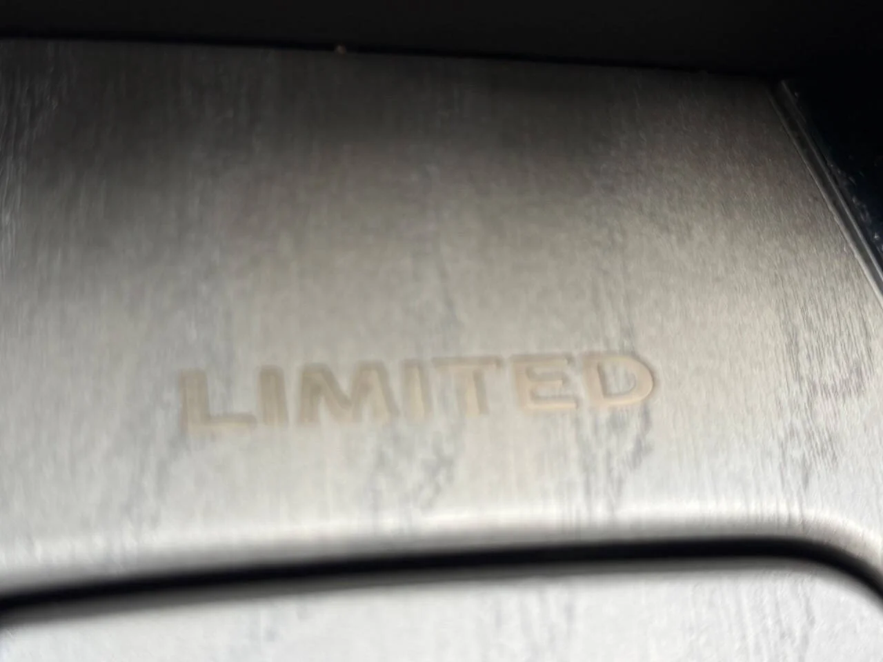 Used 2019 Black INFINITI Limited AWD 4dr SUV image 31