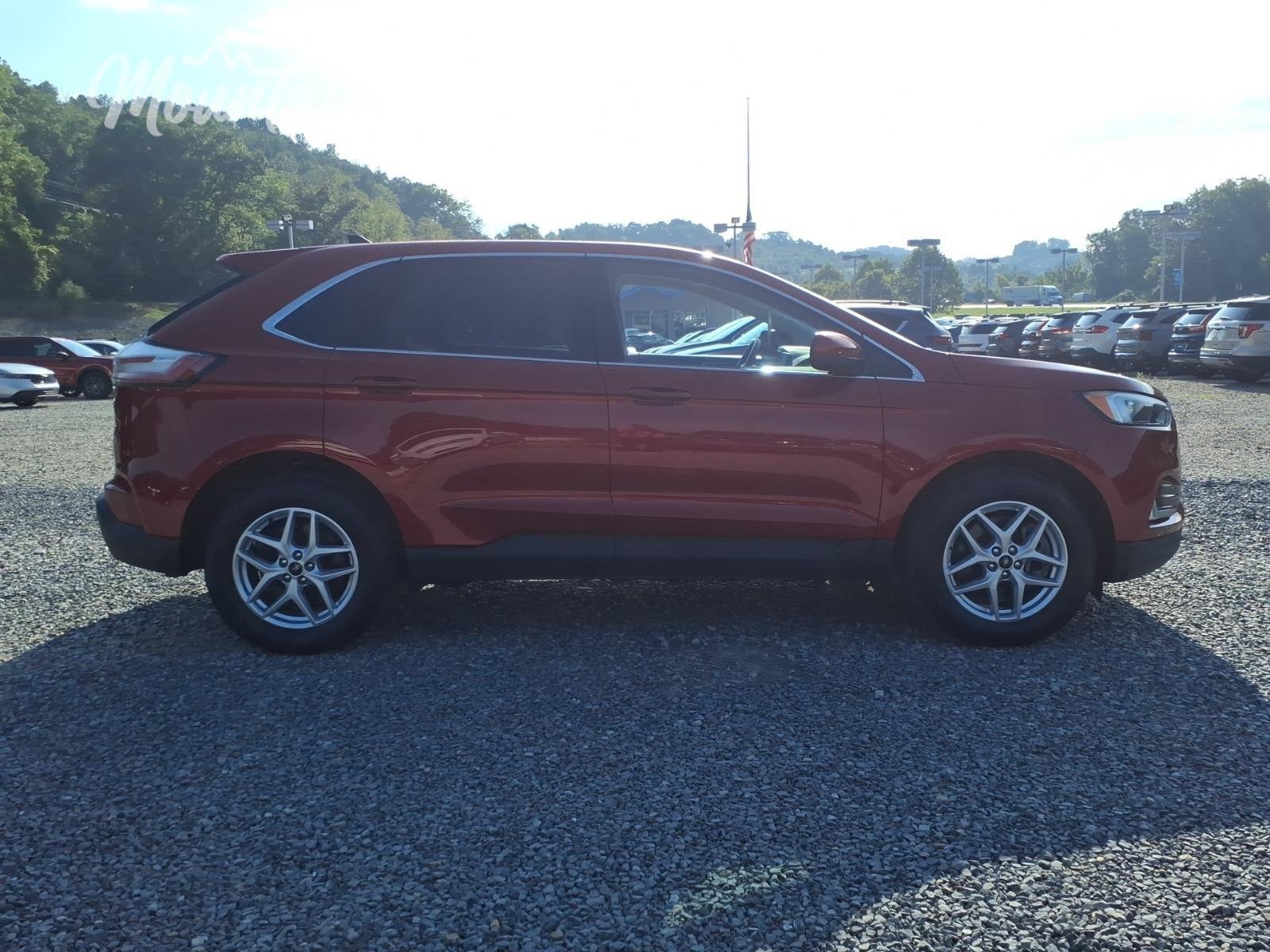 Used 2024 Rapid Red Metallic Tinted Clearcoat Ford SEL image 8