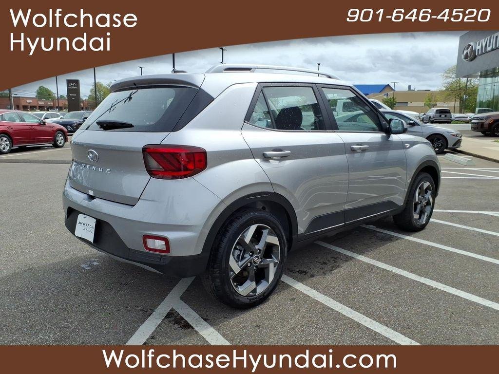 New 2026 Silver Hyundai SEL image 5