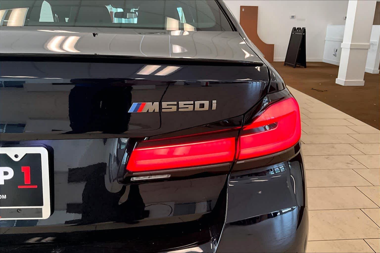 Used 2023 Carbon Black Metallic BMW M550i xDrive image 29