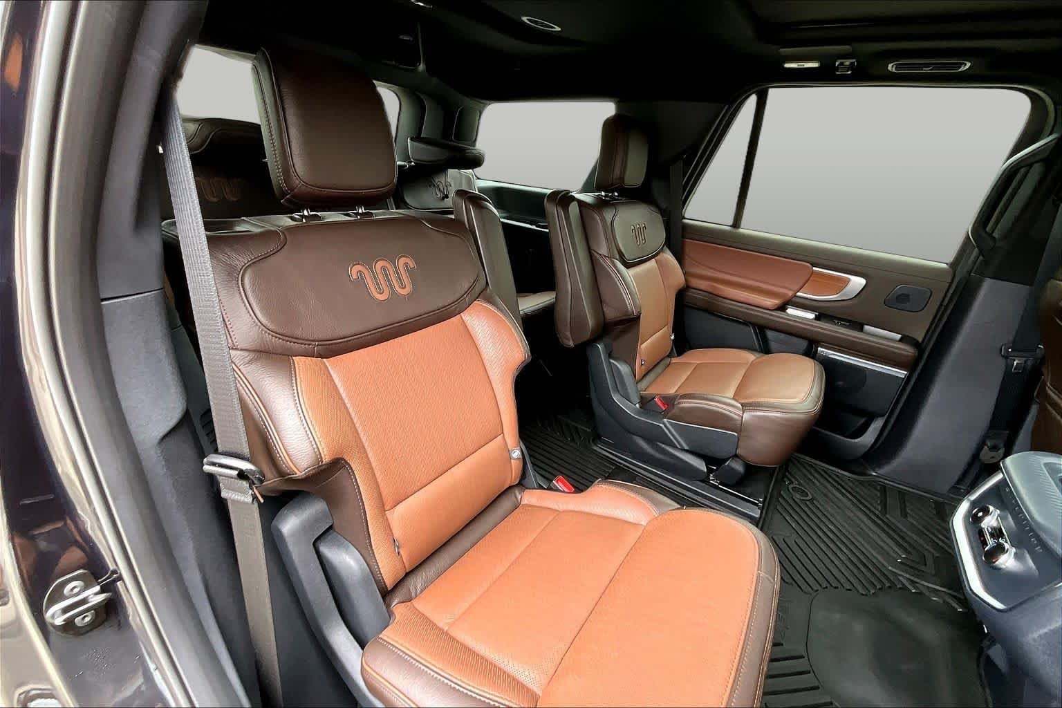 Used 2025 Agate Black Metallic Ford King Ranch image 19