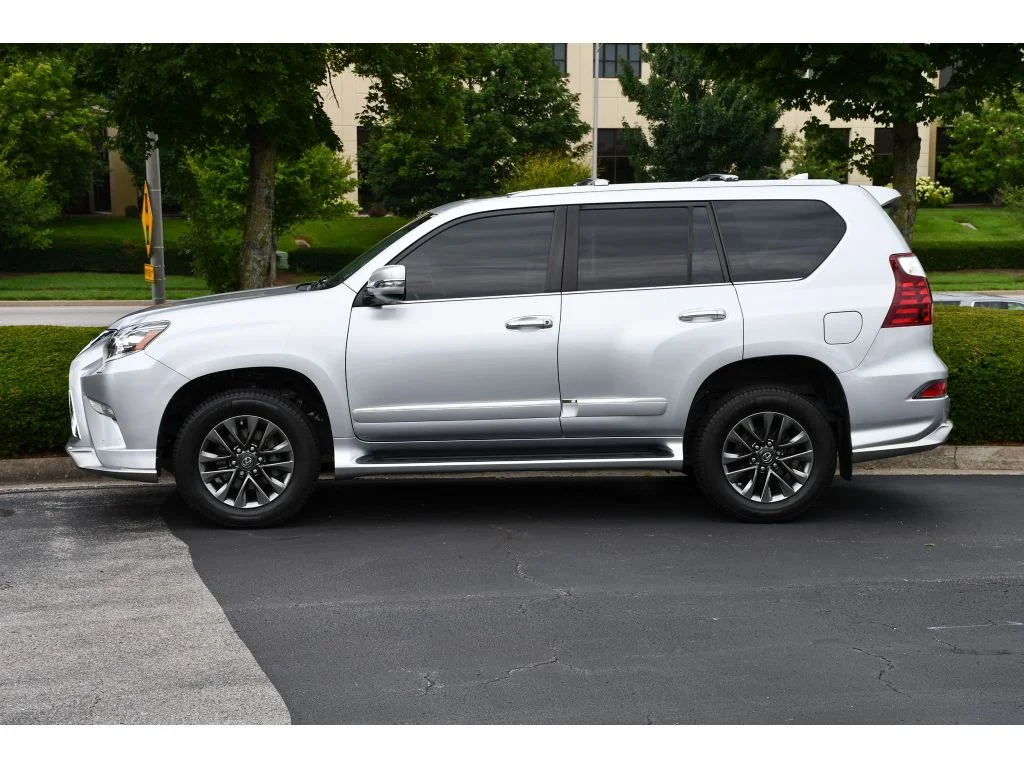 Used 2019 Silver Lining Metallic Lexus Premium image 7