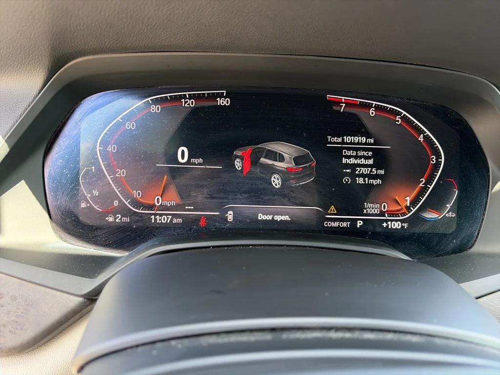Used 2020 White BMW sDrive40i image 40