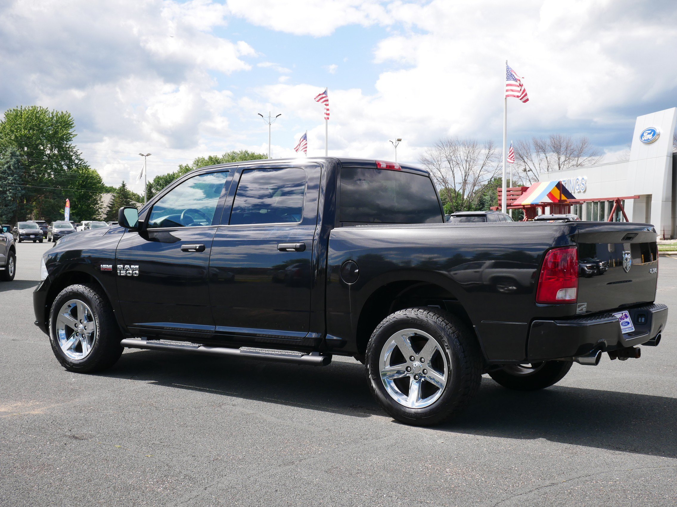 Used 2017 Brilliant Black Crystal Pearlcoat Ram Express image 3