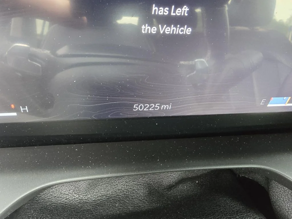 Used 2021 Red Jeep Limited 4x4 image 15