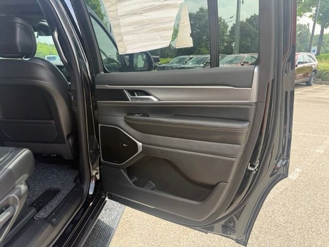 New 2026 High Gloss Black Exterior Paint Jeep 85th Anniversary Edition image 30