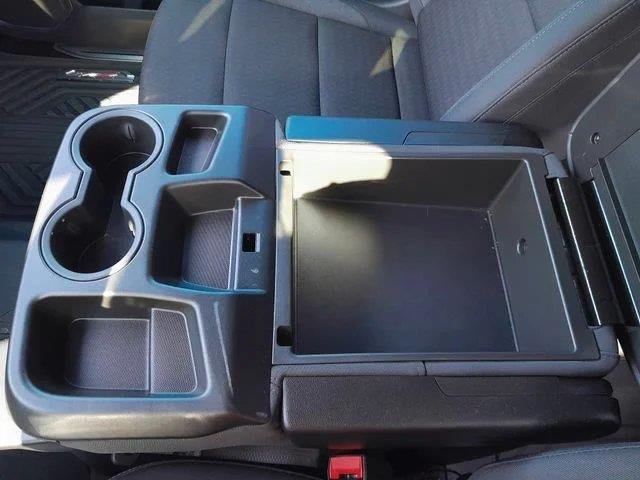 Used 2024 Lakeshore Blue Metallic Chevrolet LT image 27