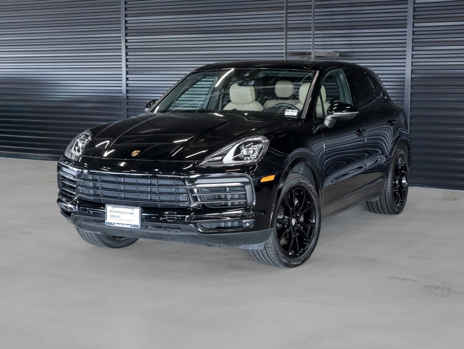 2022 Porsche Cayenne Base
