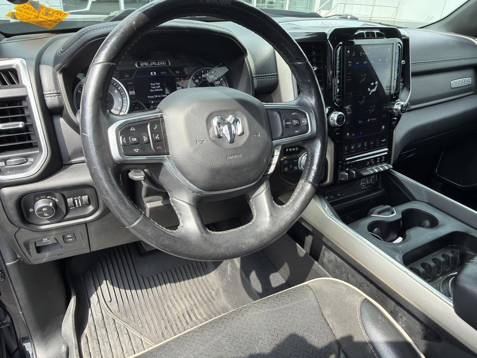 Used 2019 Diamond Black Crystal Pearlcoat Ram Laramie image 7