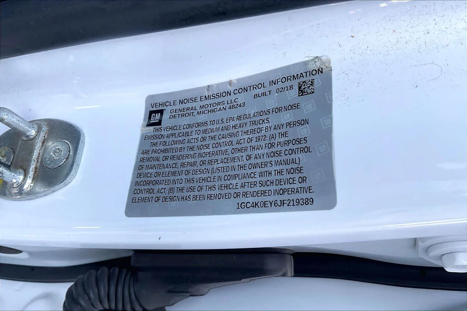 Used 2018 Summit White Chevrolet LTZ image 30