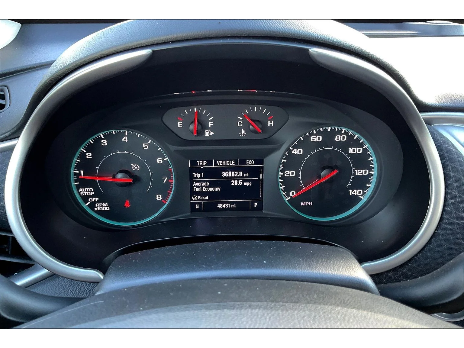 Used 2025 Summit White Chevrolet 1LT image 13