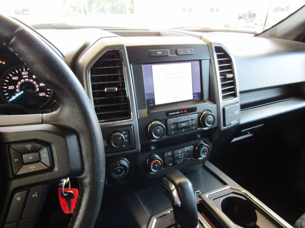 Used 2019 Ingot Silver Ford XLT image 29