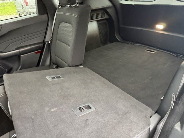 Used 2025 Black Metallic Ford Active image 27