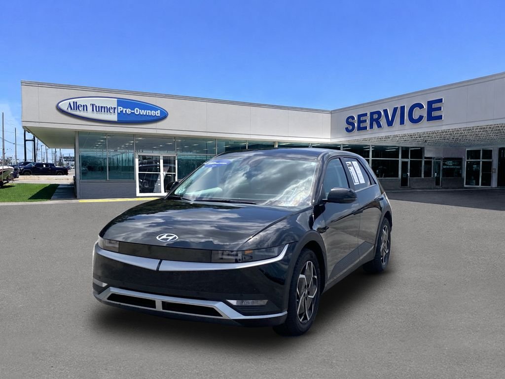 Certified Used 2024 Abyss Black Hyundai SEL image 4
