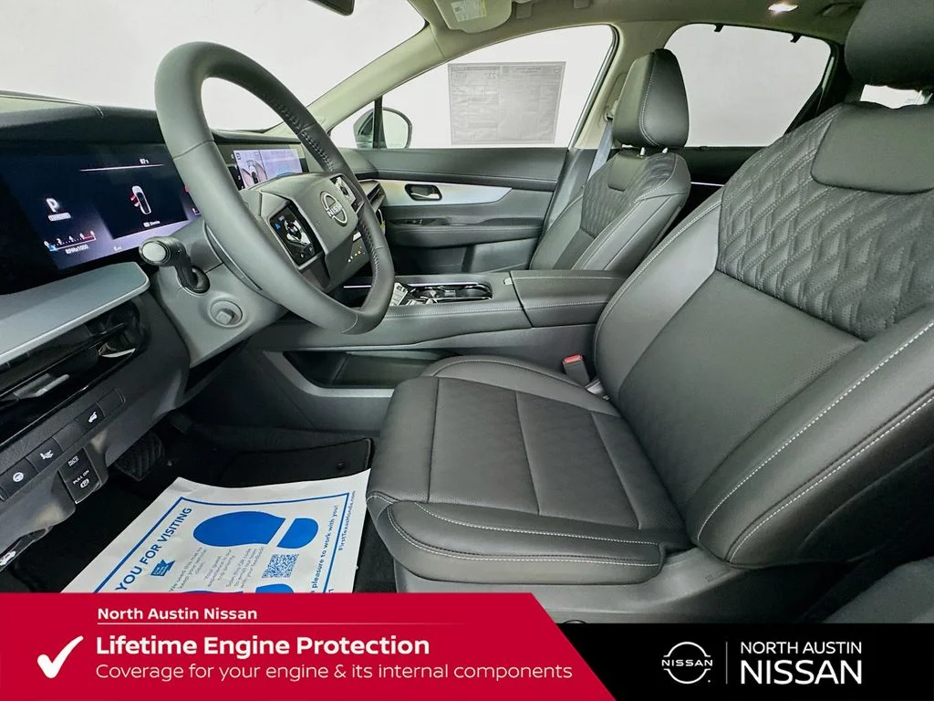 New 2026 White Nissan Platinum image 25