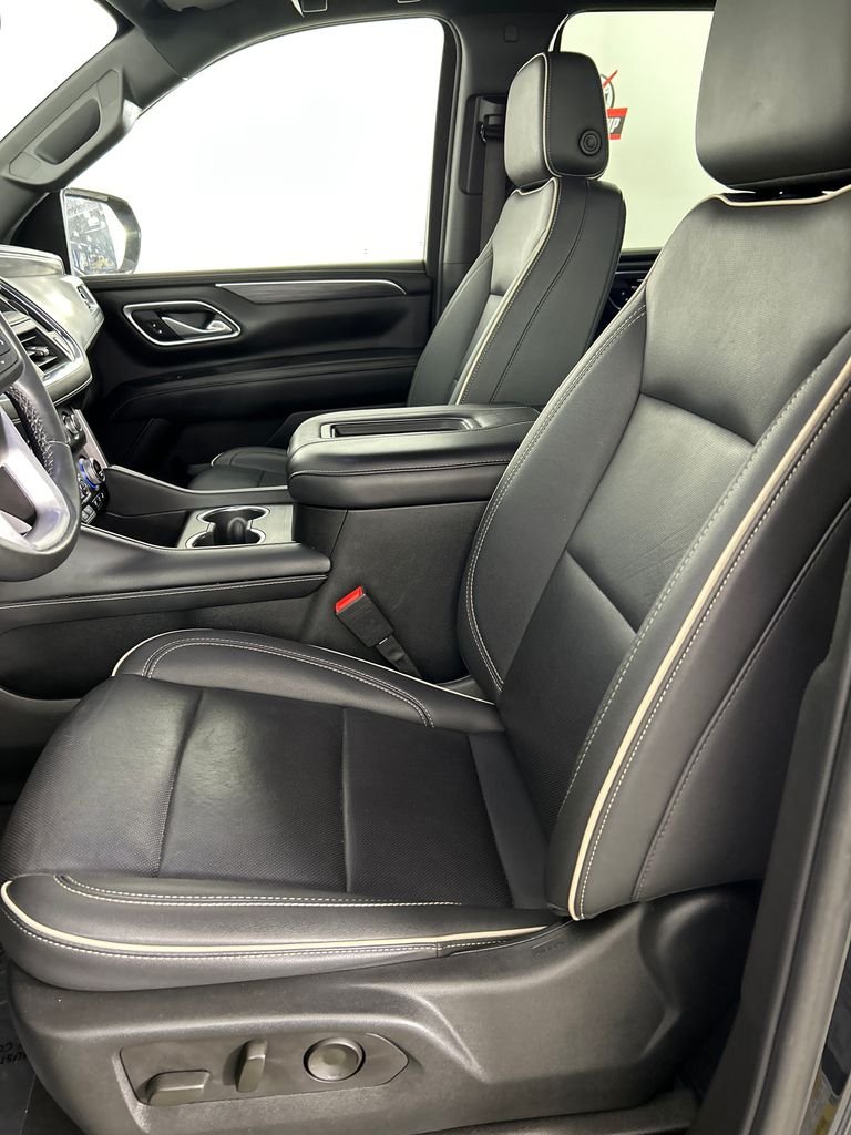 Used 2024 Black GMC SLT image 12