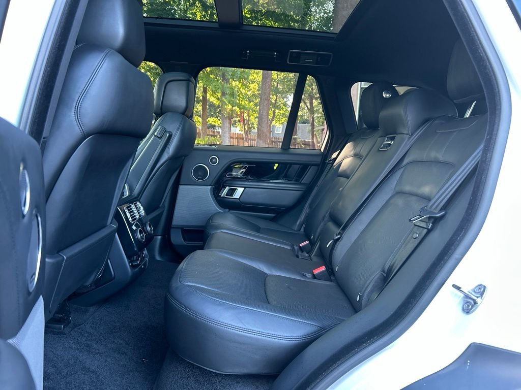 Used 2019 White Land Rover 5.0L V8 Supercharged image 21