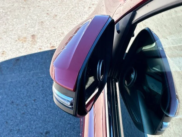 Used 2015 Red Toyota XLE image 9